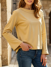 Casual long-sleeved crew neck T-shirt